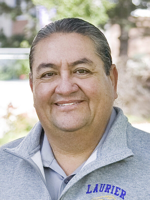 Dr. Darren Thomas
